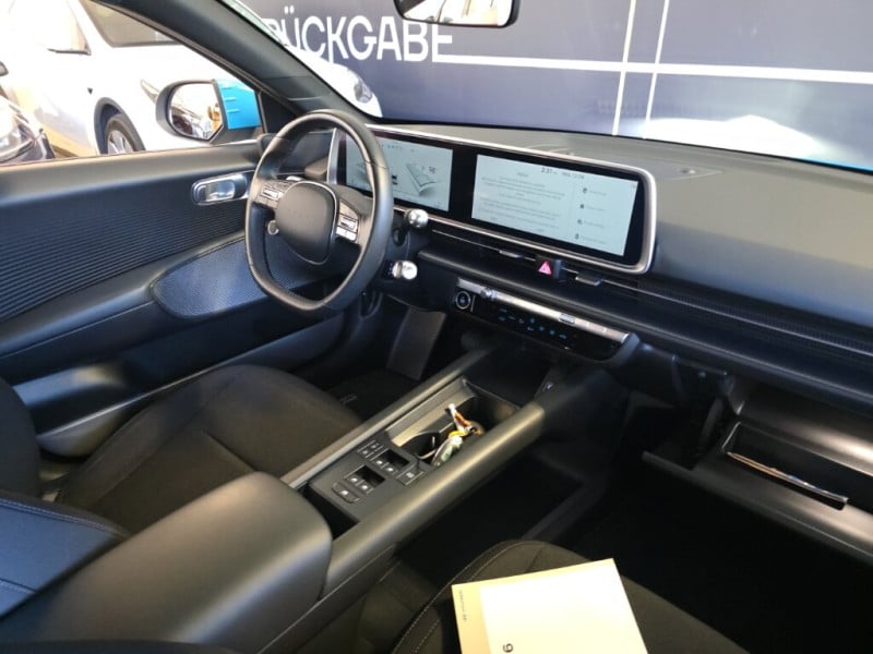Hyundai Ioniq 6 photo