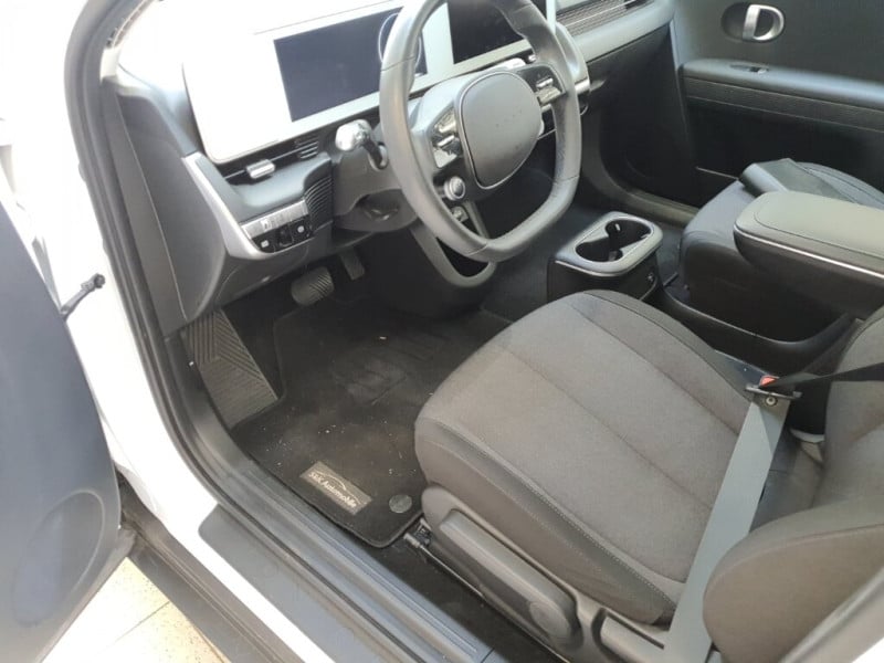 Hyundai Ioniq 5 photo