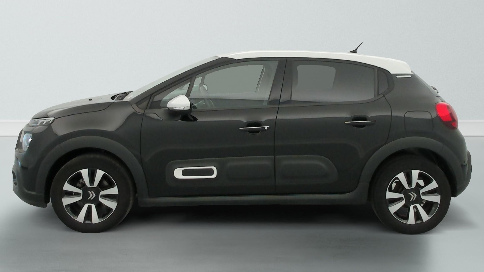 Citroen C3 Shine PureTech 110 S&S BVM6 photo