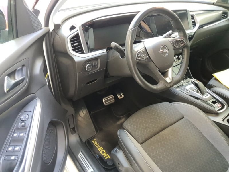 Opel Grandland photo