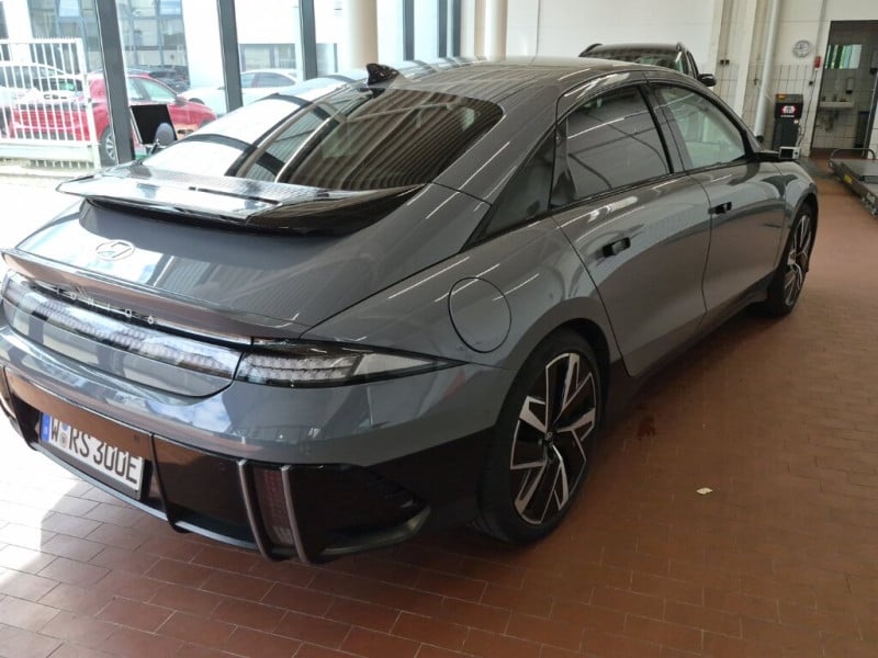 Hyundai Ioniq 6 photo