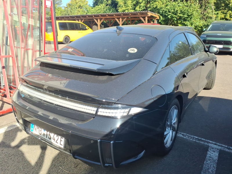 Hyundai Ioniq 6 photo