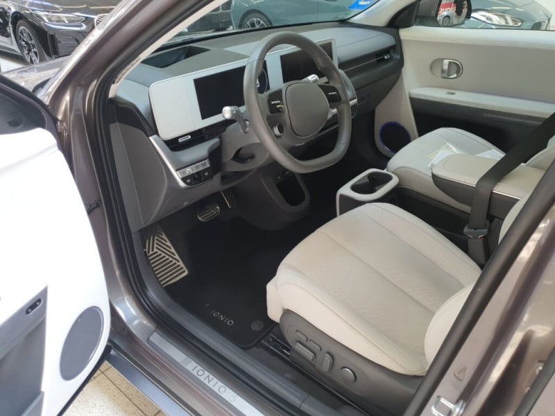 Hyundai Ioniq 5 photo