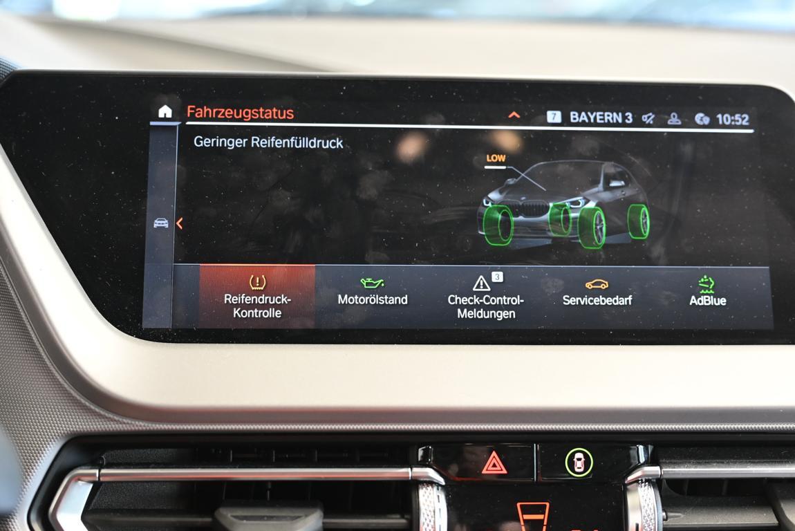 Baureihe 1 Lim. 118 d Advantage 2.0 110KW AT8 E6d photo