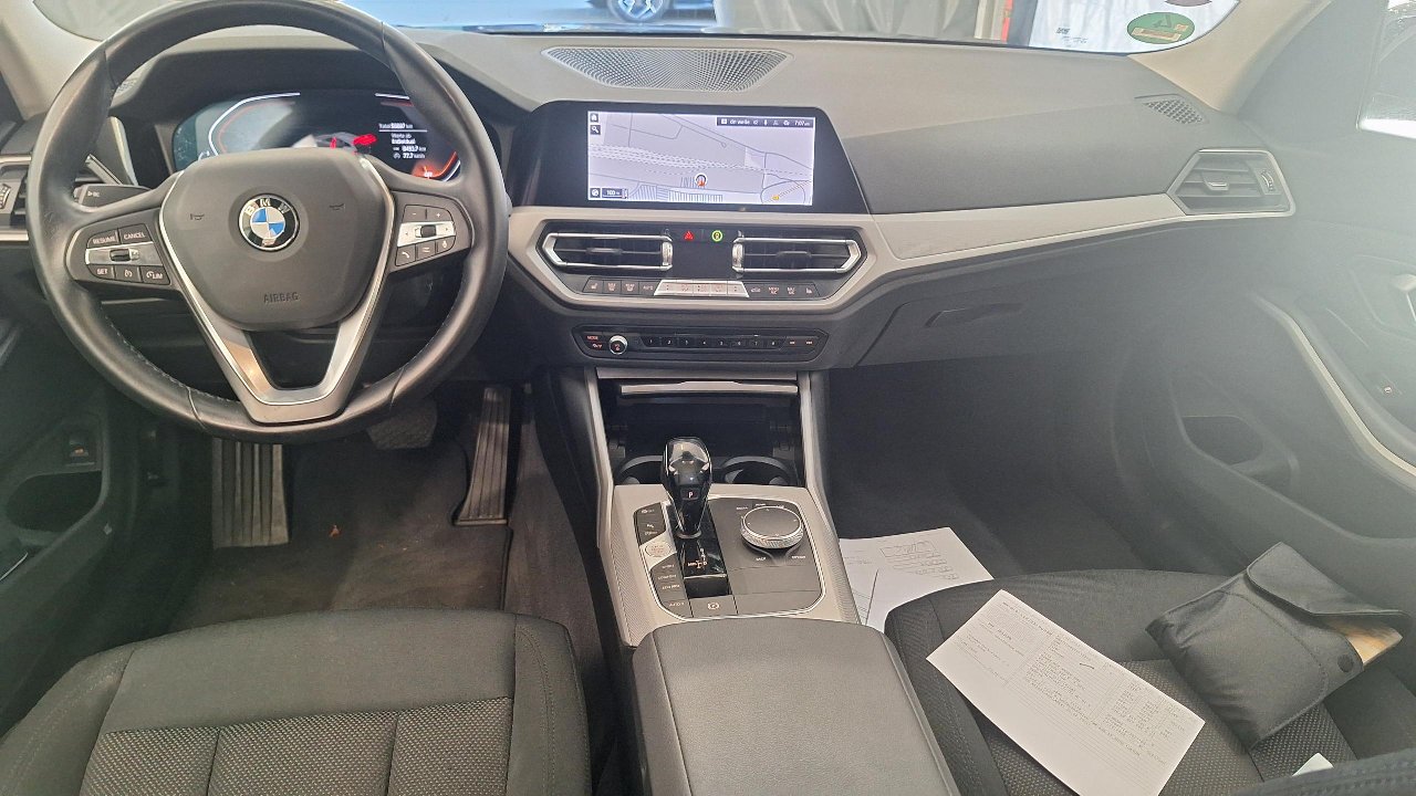 Baureihe 3 Touring 318 i Advantage 2.0 115KW AT8 E6d photo