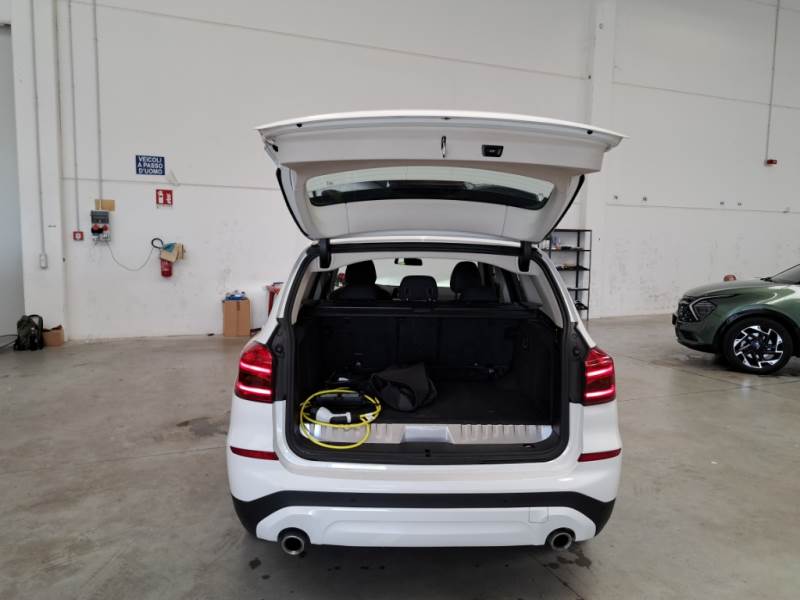 BMW X3 / 2017 / 5P / SUV XDRIVE 30E BUSINESS ADVANTAGE photo