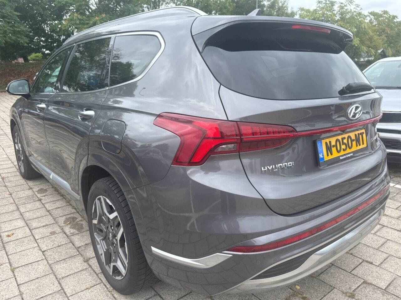 HYUNDAI SANTA FE 1.6 T-GDI PHEV Premium Plus Sky 7p. photo
