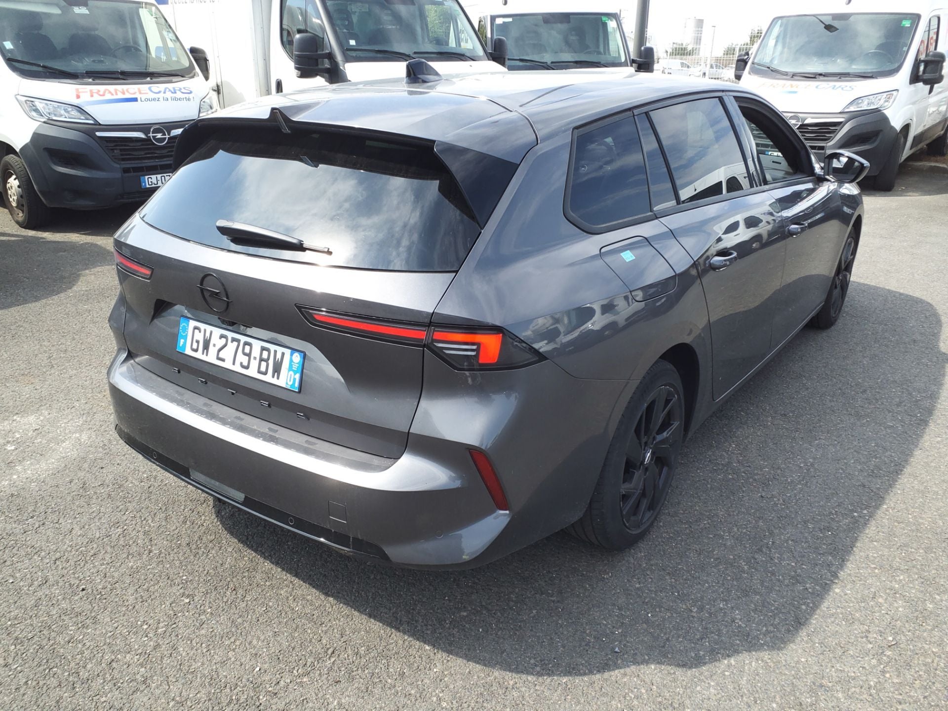 OPEL Astra OPEL Astra SW 1,2 TURBO 130 CV BVA GS   photo