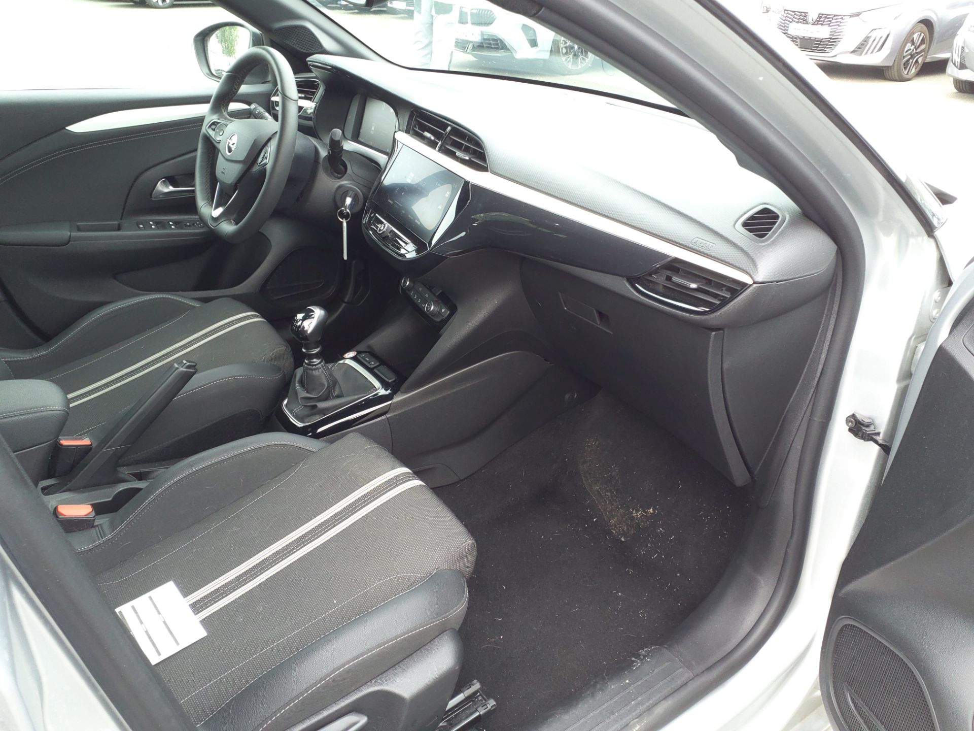 OPEL CORSA  OPEL CORSA  1.2 100cv turbo 100 cv GS BVM + pack confort photo