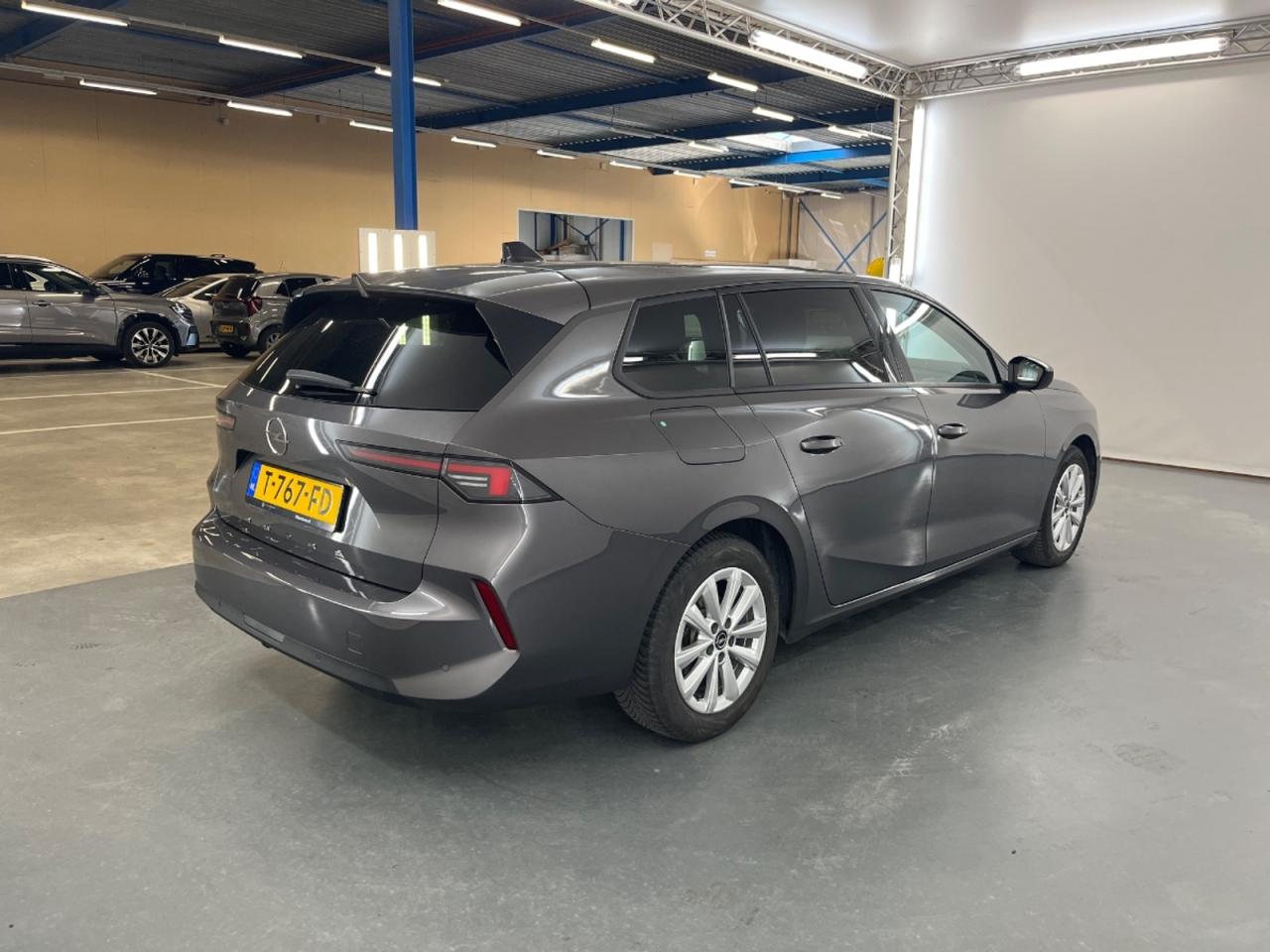 OPEL ASTRA SPORTS TOURER 1.2 Turbo photo