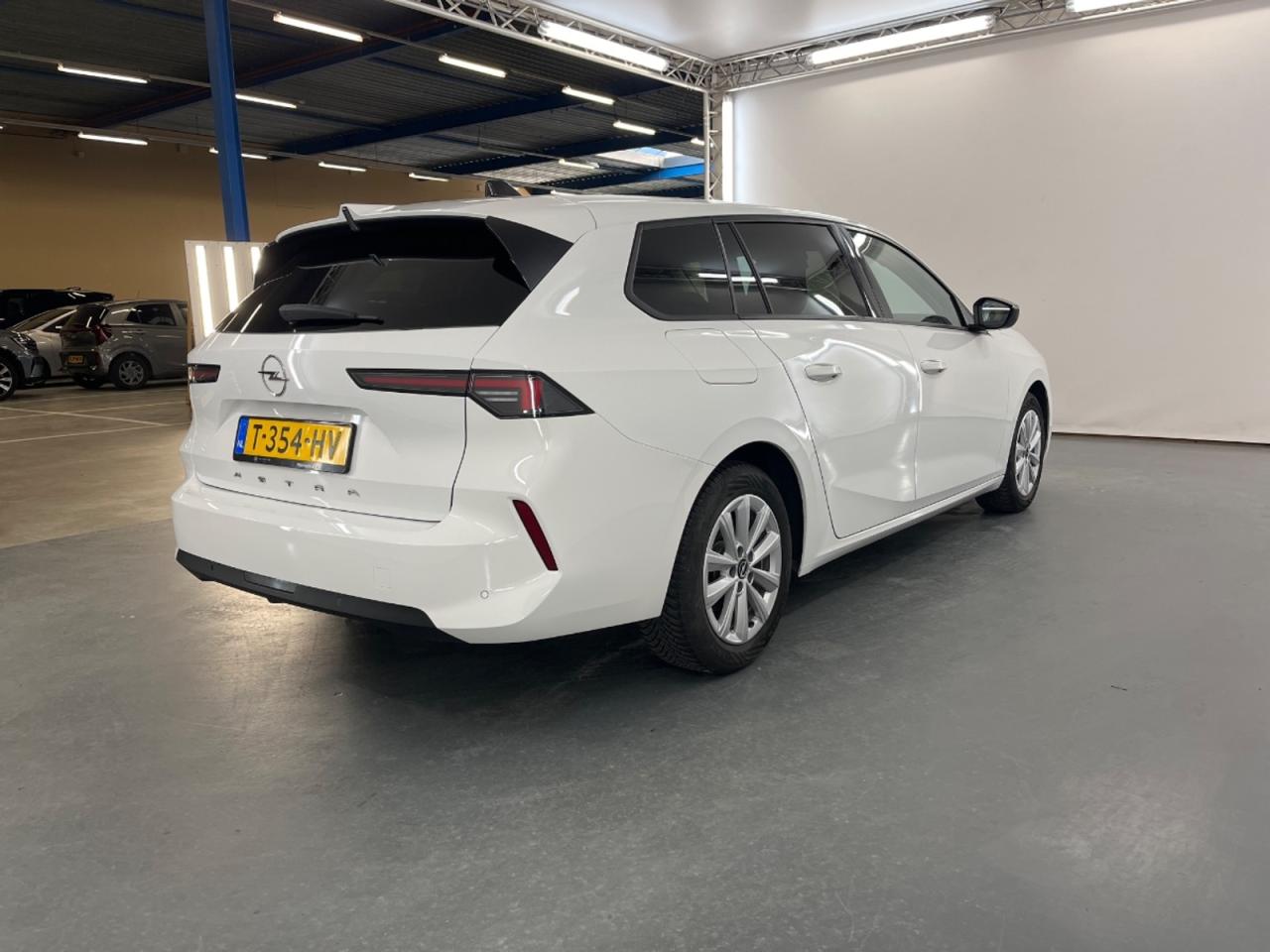 OPEL ASTRA SPORTS TOURER 1.2 Turbo photo
