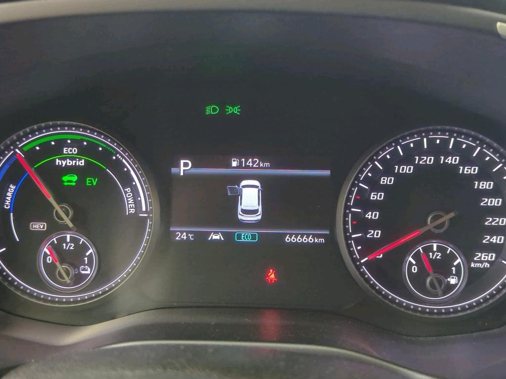 Santa Fe Plug-In Hybrid 4WD 1.6 T-GDI 195KW AT6 E6d photo