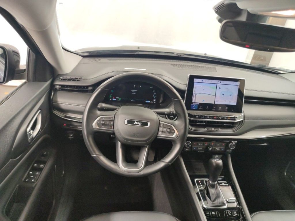 Jeep Compass 1.3 Turbo T4 240 4xe ATX S 5d photo