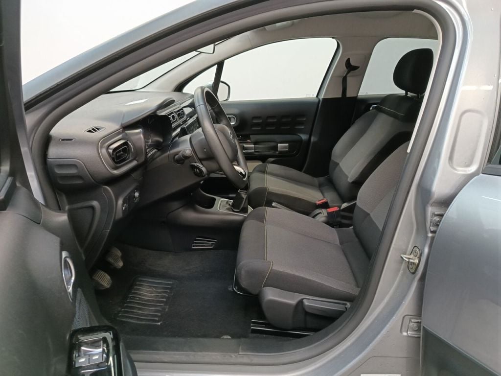 Citroën C3 1.2 PureTech 83 S&S MAN Shine 5d photo
