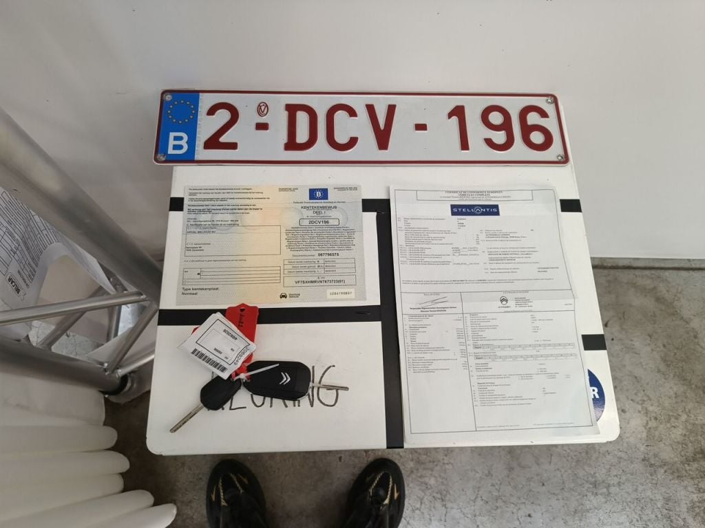 Citroën C3 1.2 PureTech 83 S&S MAN Shine 5d photo