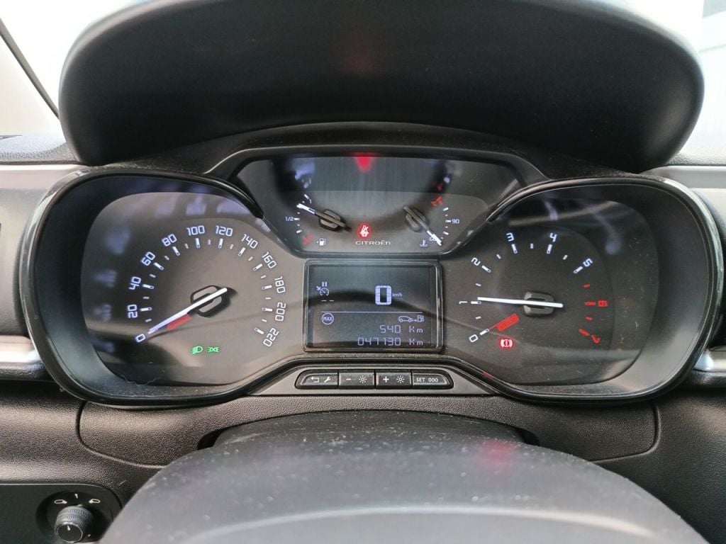 Citroën C3 1.2 PureTech 83 S&S MAN Shine 5d photo