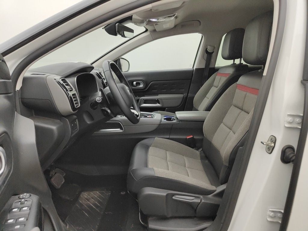 Citroën C5 Aircross Hybrid 225 e-EAT8 Feel 5d photo