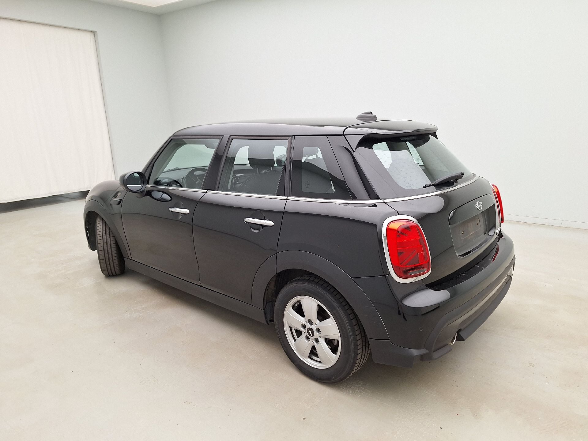 MINI, Mini 5d '14, Mini Cooper 136 5d photo
