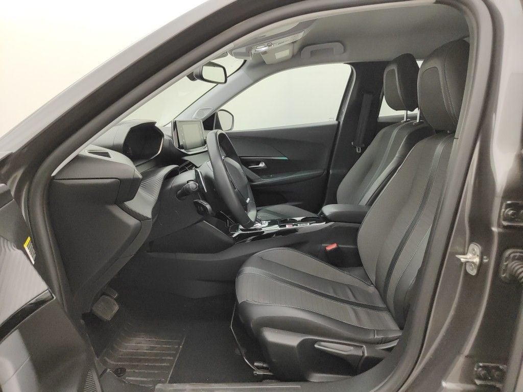 Peugeot 2008 1.5 BlueHDi 96kW S&S EAT8 Allure 5d photo