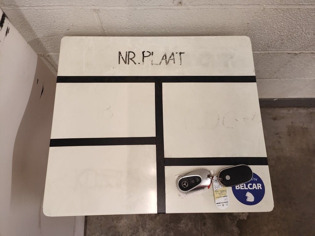 MERCEDES CLASSE GLC DIESEL (X254) GLC 220 d 197hp 4-Matic Business Line 5d photo