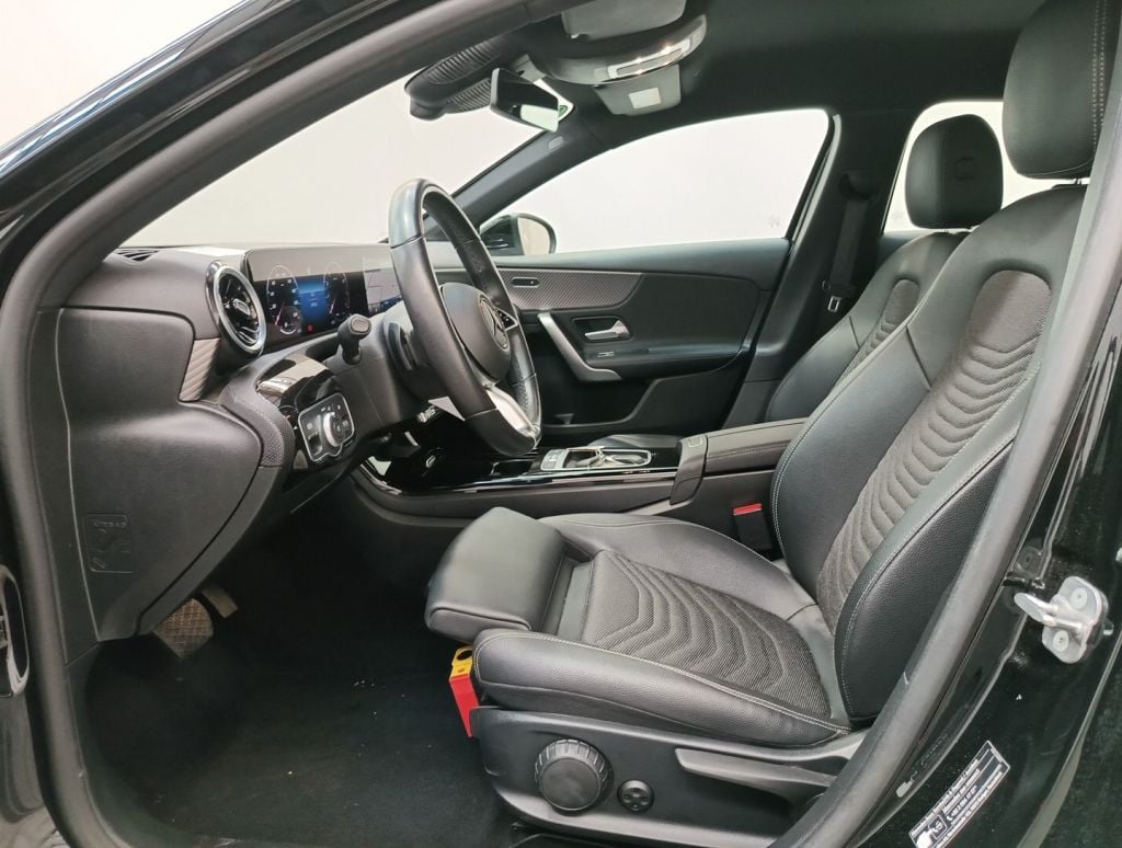 Mercedes-Benz Classe A A 180 Business Line 5d photo