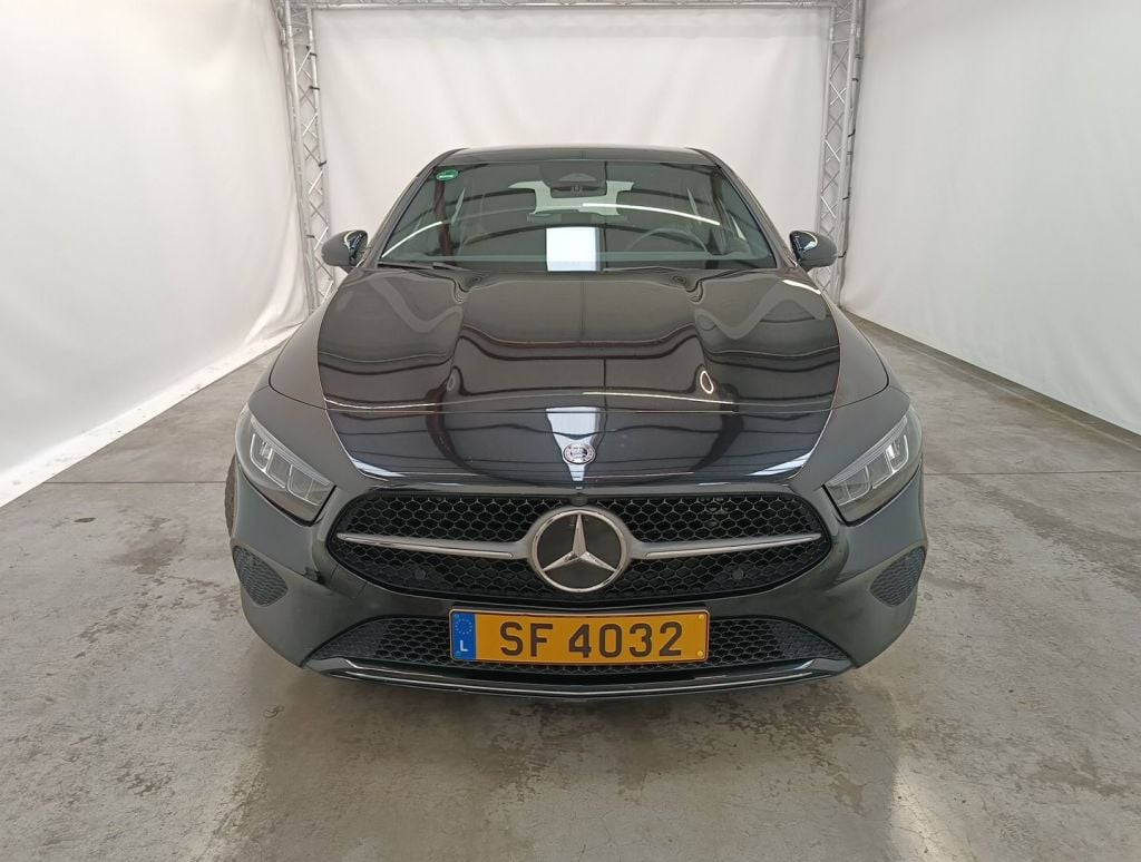 Mercedes-Benz Classe A A 180 Business Line 5d photo