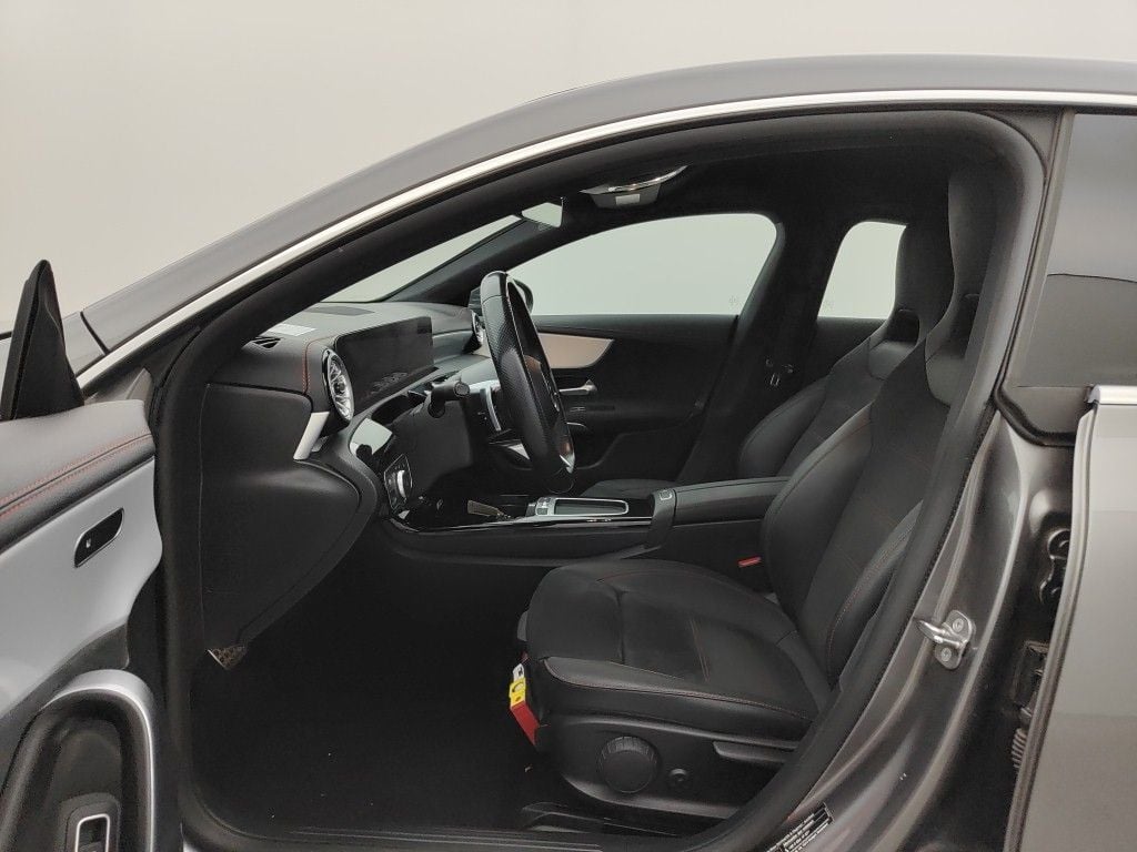 Mercedes-Benz CLA CLA 250 e AMG Line 4d photo