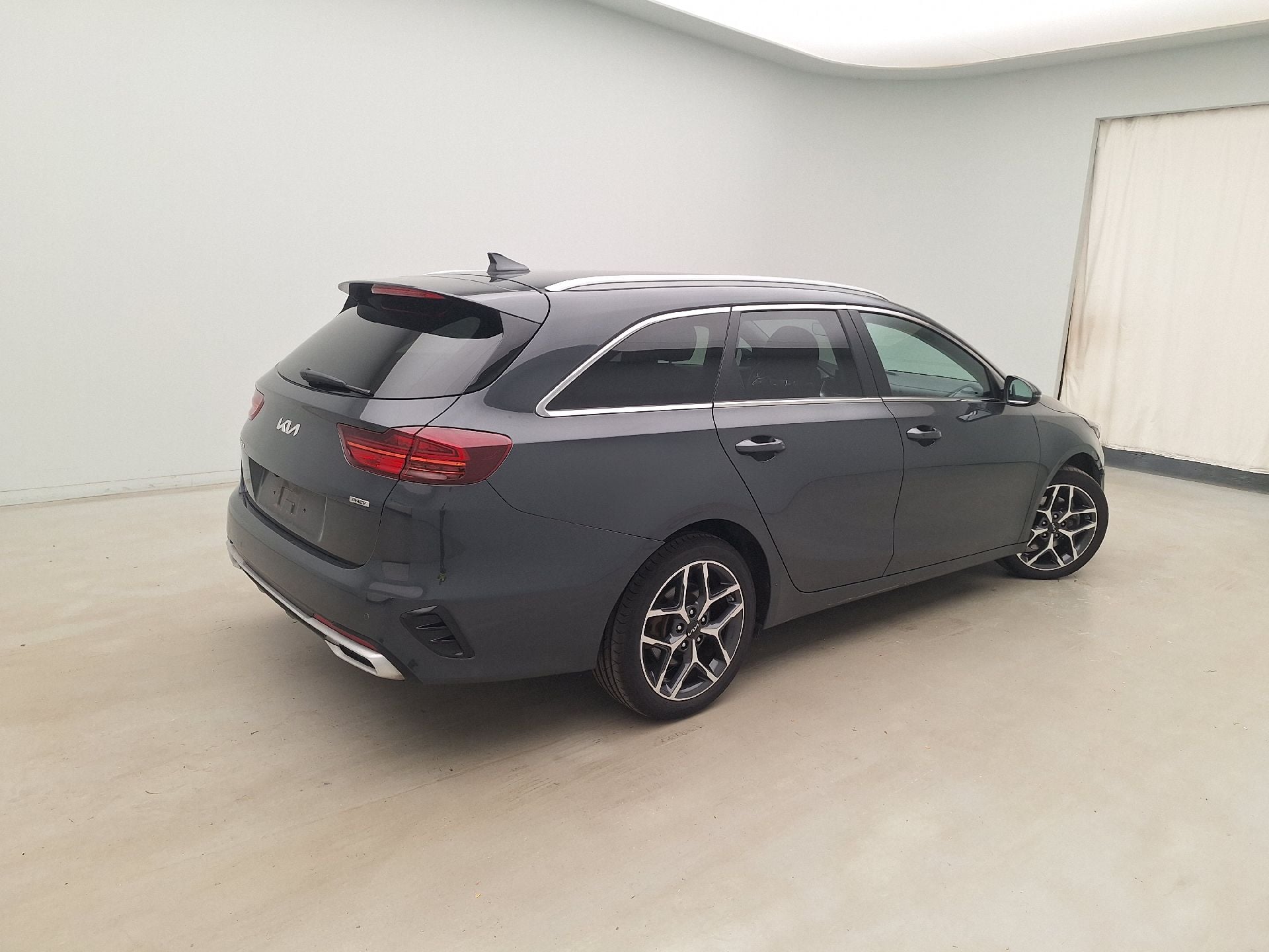 Kia, Ceed SW FL'21 PHEV, Ceed SW 1.6PHEV Bus.Line DCT photo