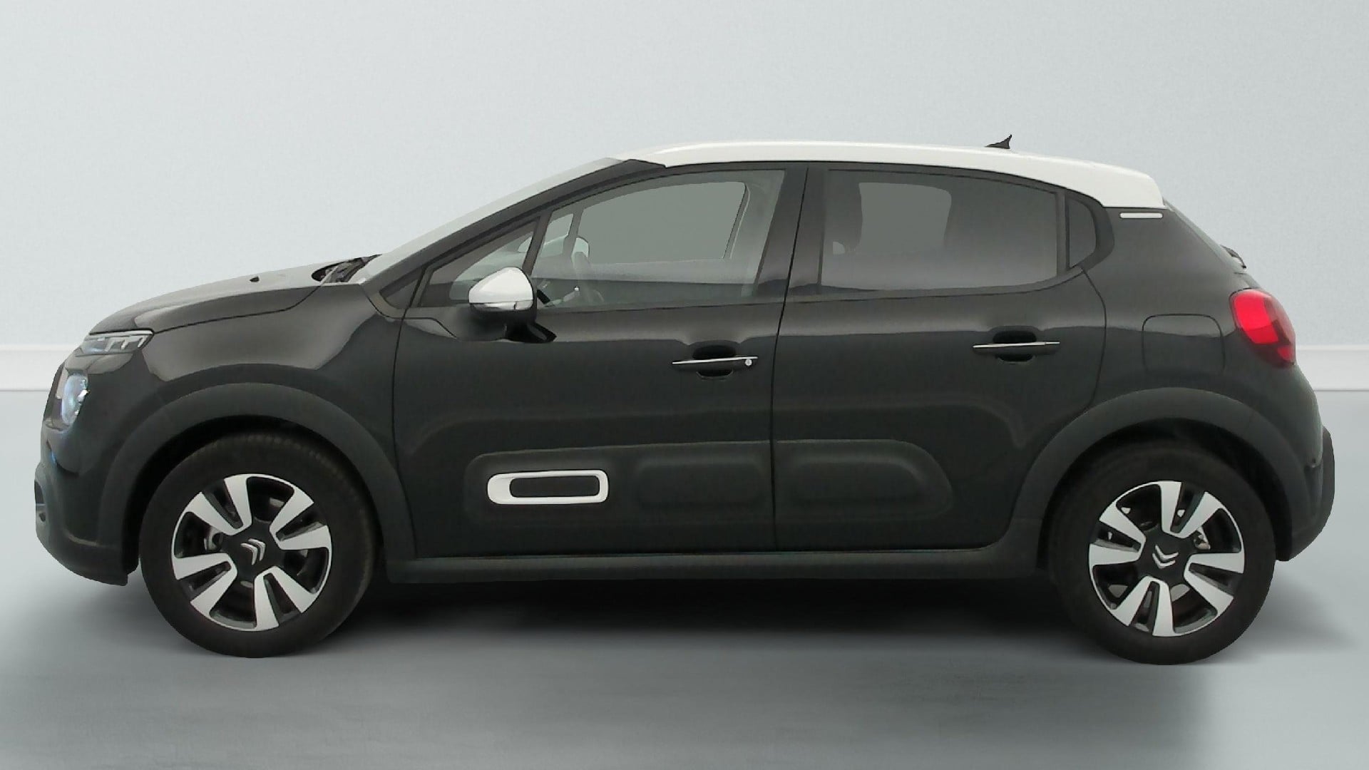 Citroen C3 Shine PureTech 110 S&S BVM6 photo