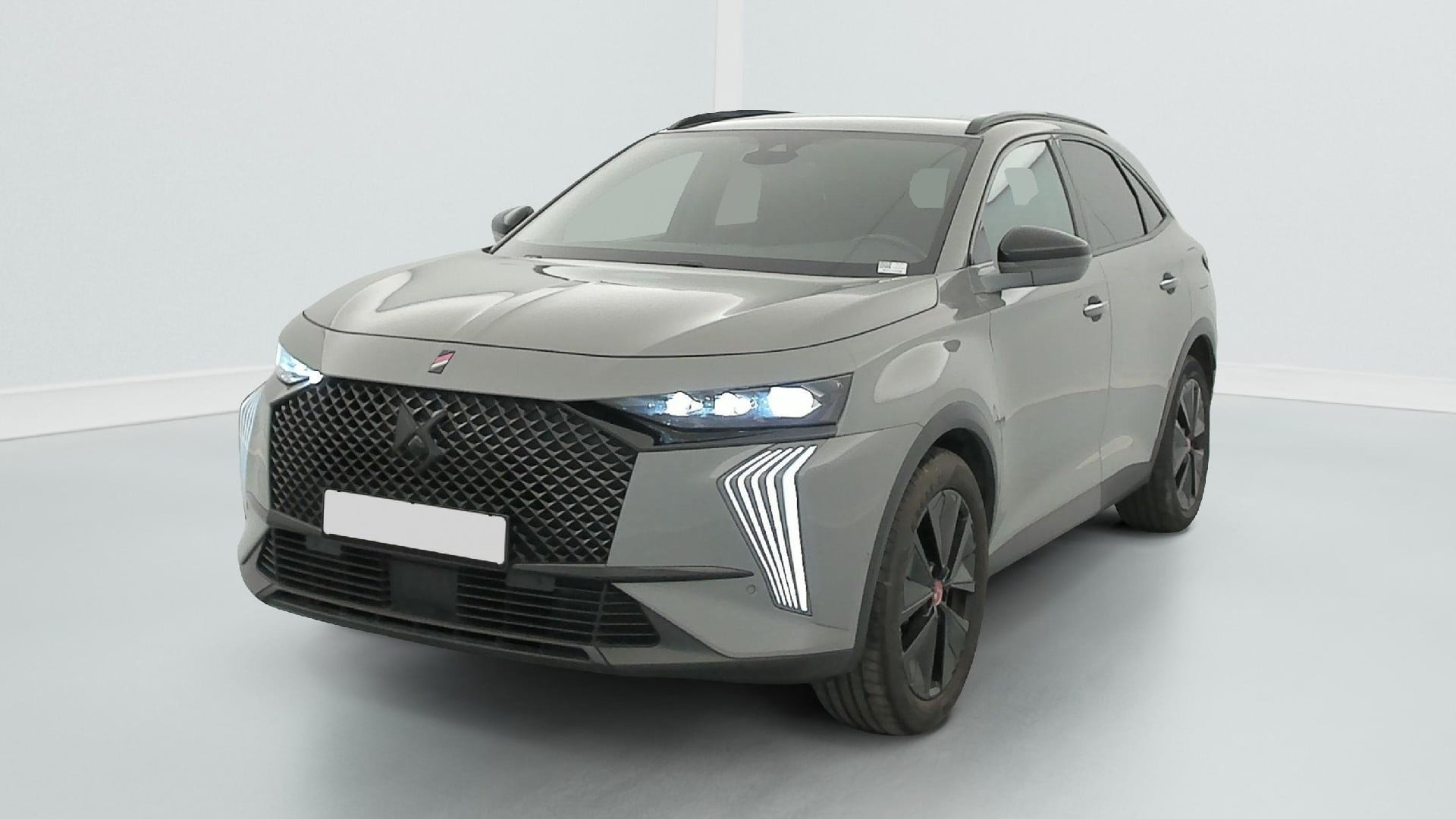DS DS 7 Performance Line + Hybride Rechargeable E-Tense 300 EAT8 4x4 photo