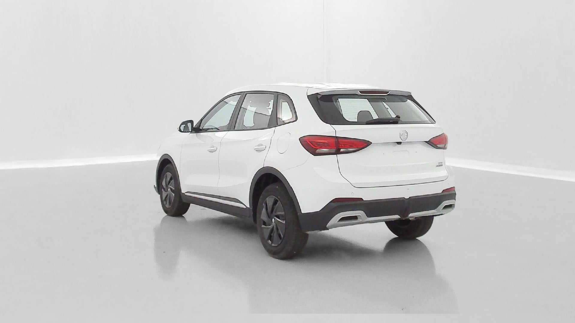 MG ZS Standard 1.5 L Hybrid+ 197ch photo