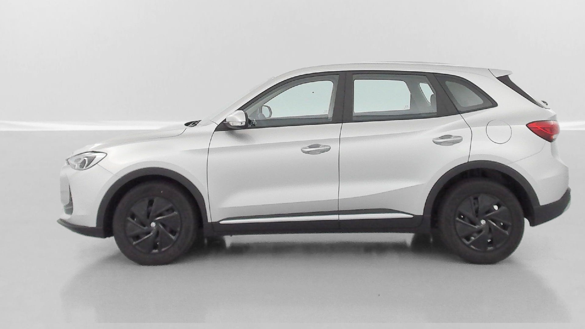 MG ZS Standard 1.5 L Hybrid+ 197ch photo