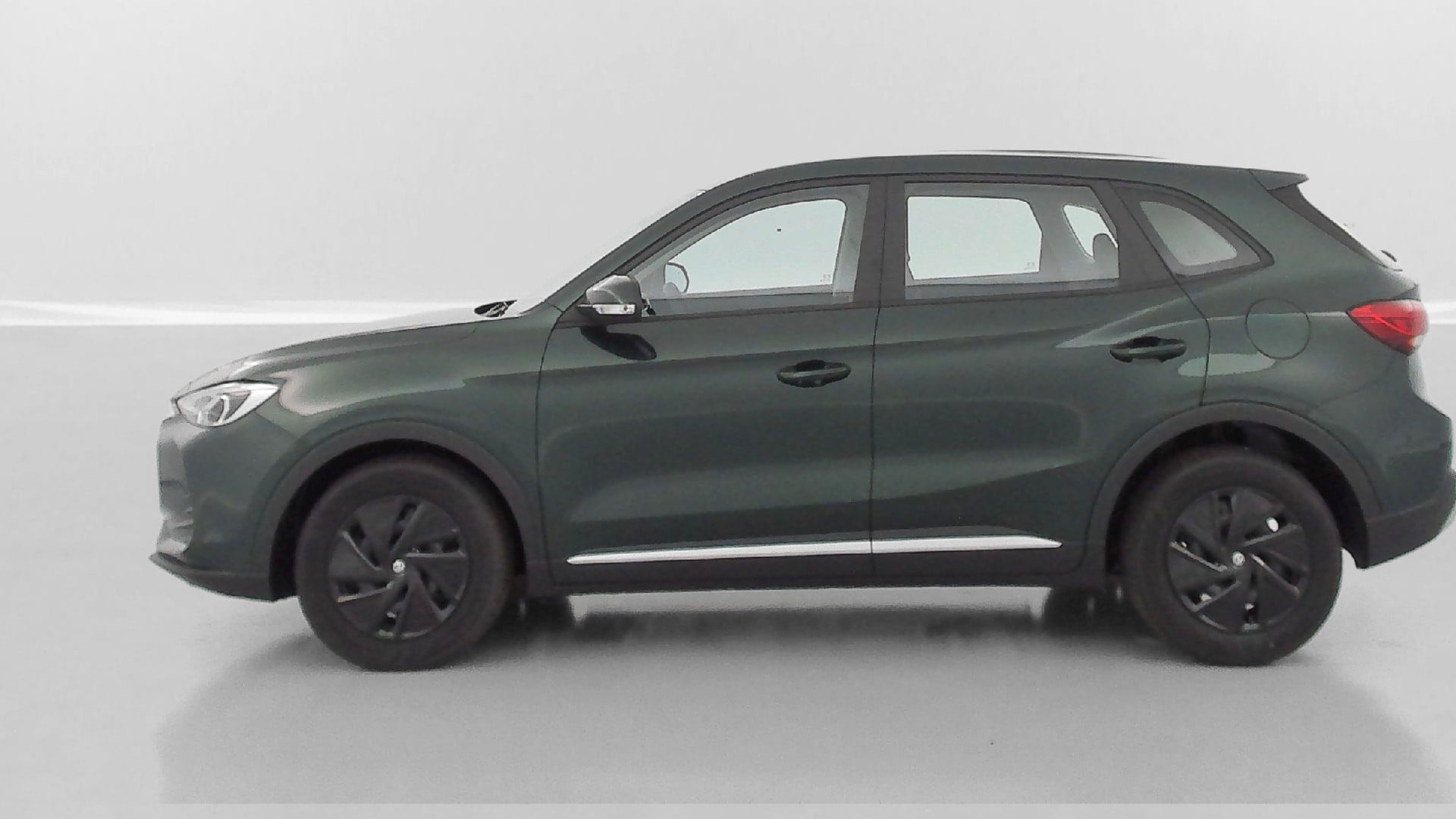 MG ZS Standard 1.5 L Hybrid+ 197ch photo
