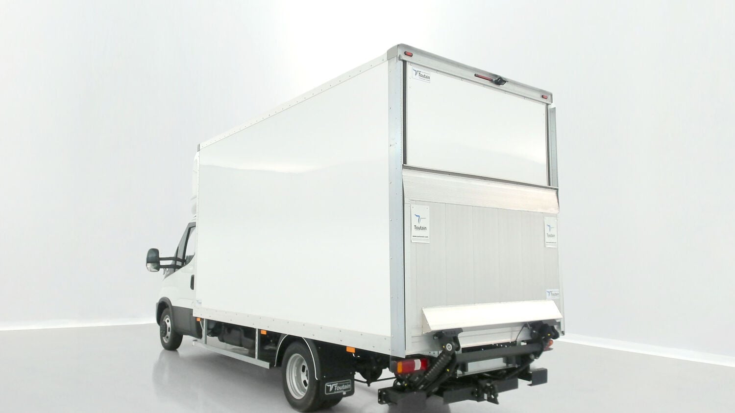 Iveco Daily III 35C18HA8 4100 Caisse 20m³ Toutain 3.0 180ch HA8 photo