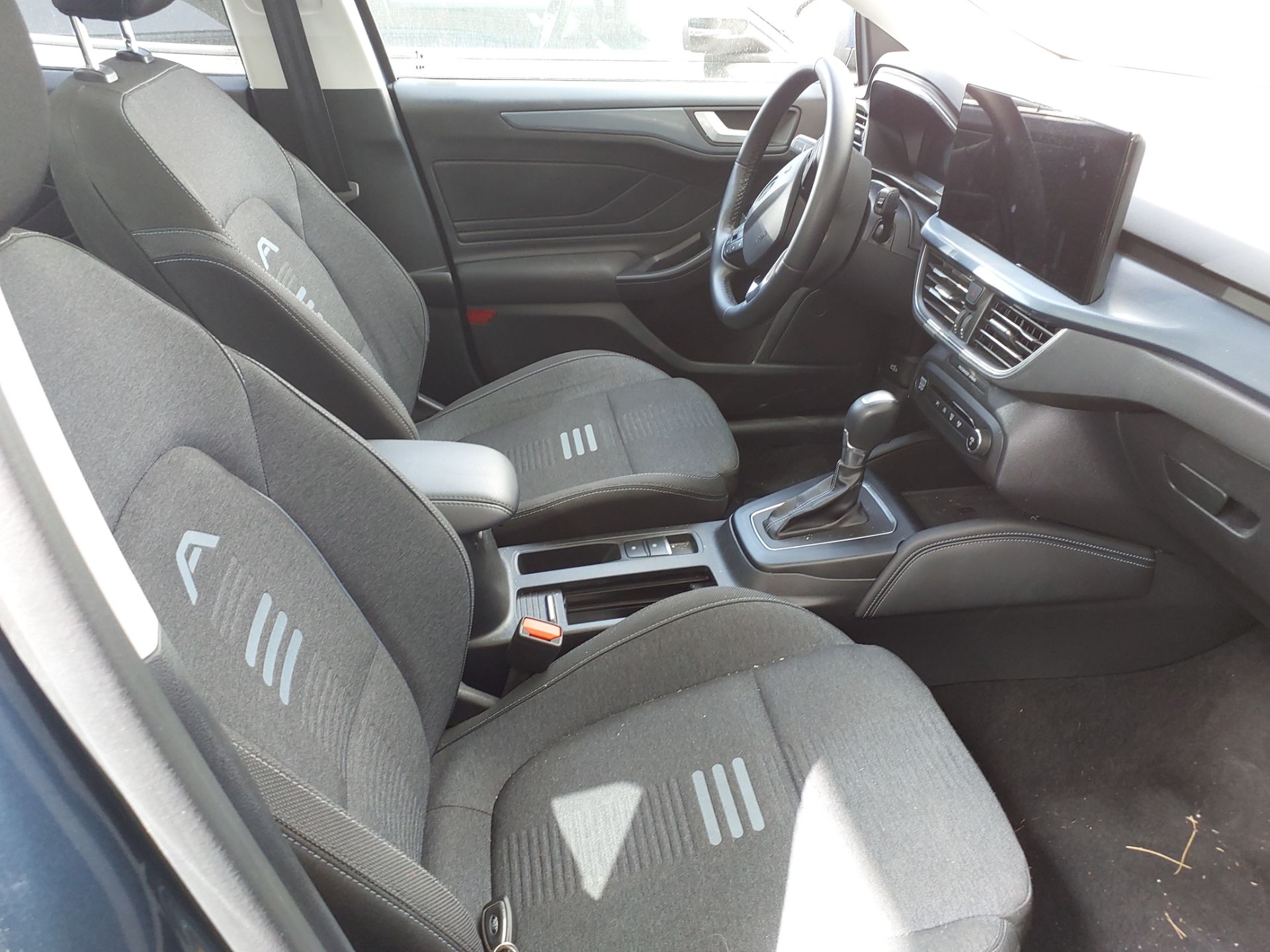 FORD Focus 1.0 Ecoboost 114KW 155CV S6.2 Active X AutomÃ¡tico Sportbreak(Pano-Roof + Winterpack) photo