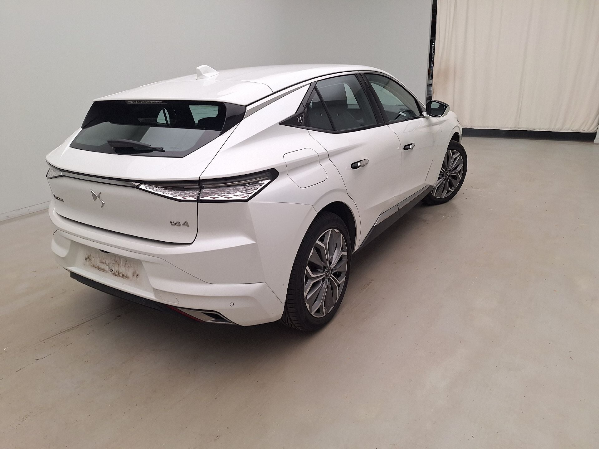 DS, DS4 '21 PHEV, DS4 E-Tense 165 Trocadero photo