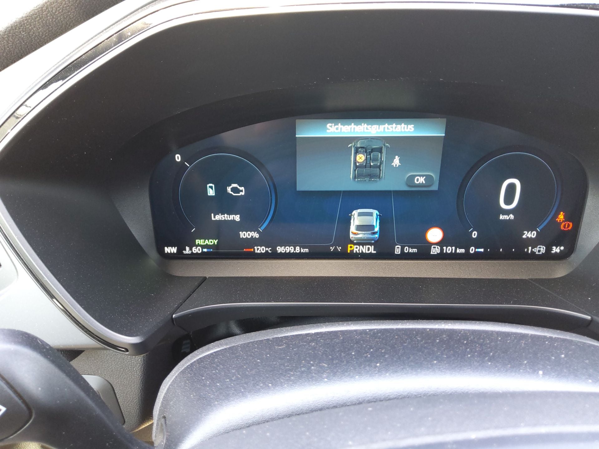 FORD Kuga 2.5 PHEV 243cv AutomÃ¡tico ST-LINE X (Pano-Roof + Winterpack) photo