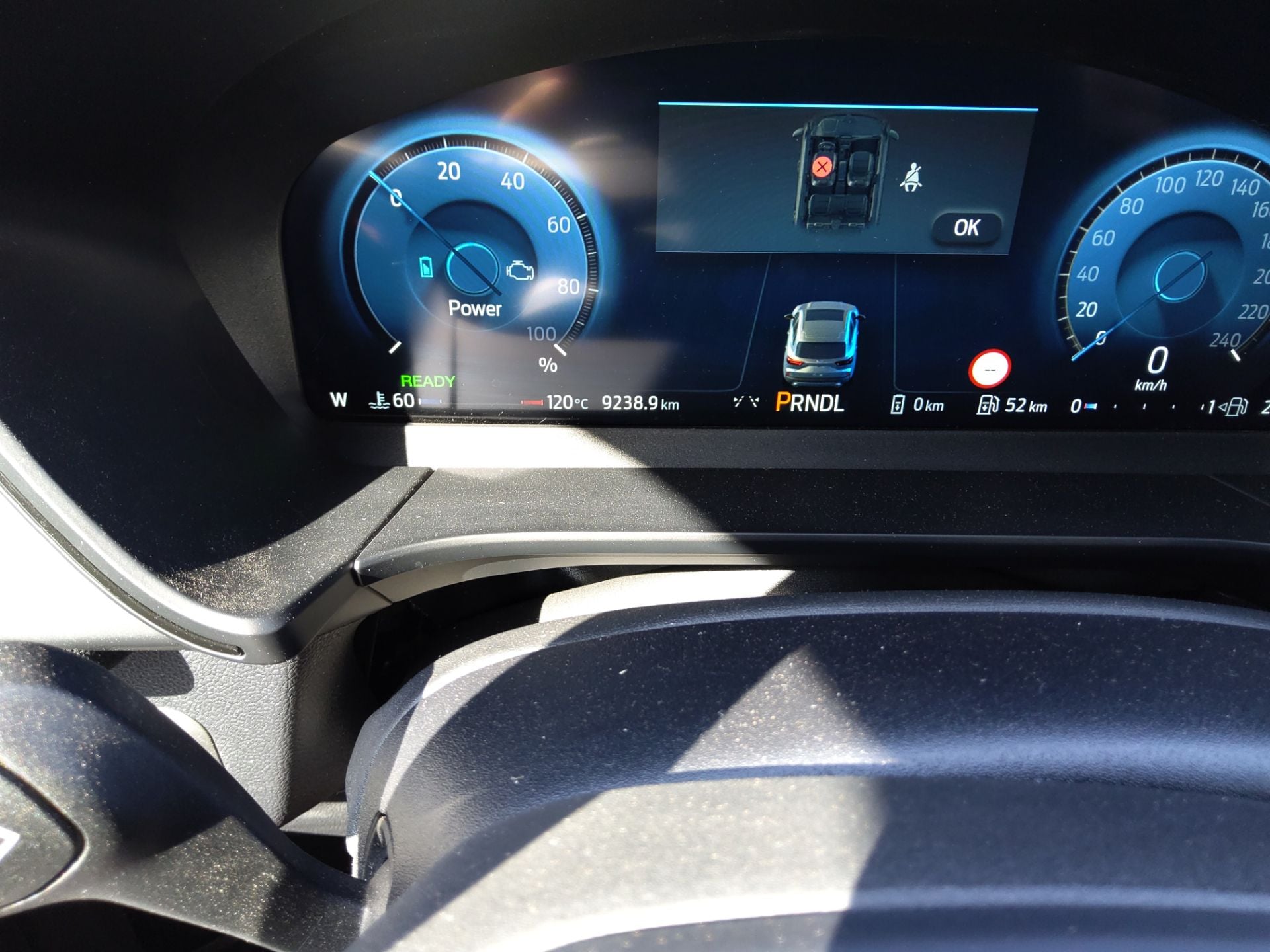 FORD Kuga 2.5 PHEV 243cv Automatico WT gancho St Line X(Pano-Roof + Winterpack + Tow bar) photo