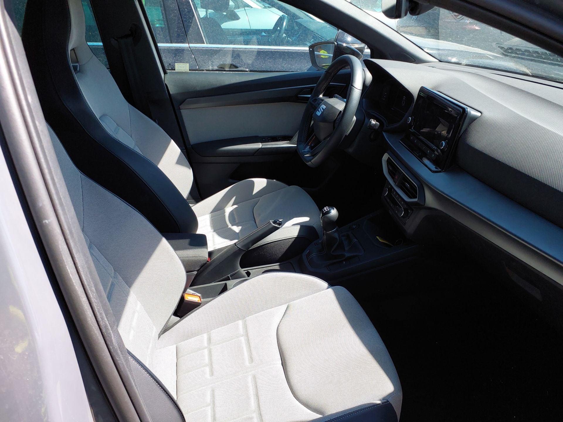 SEAT Ibiza 1.0 TSI S&S115cv Manual FR photo