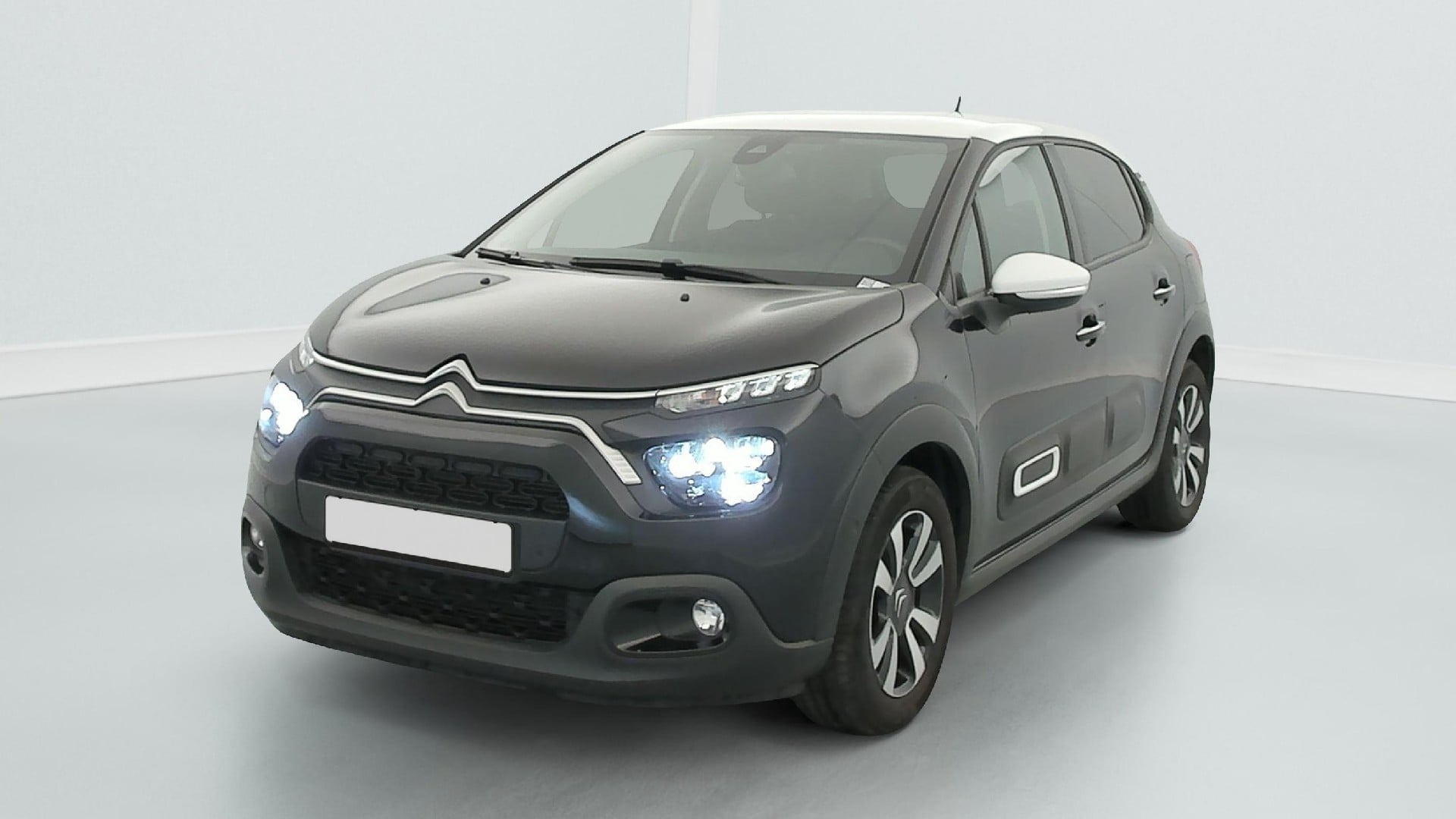 Citroen C3 Shine PureTech 110 S&S BVM6 photo
