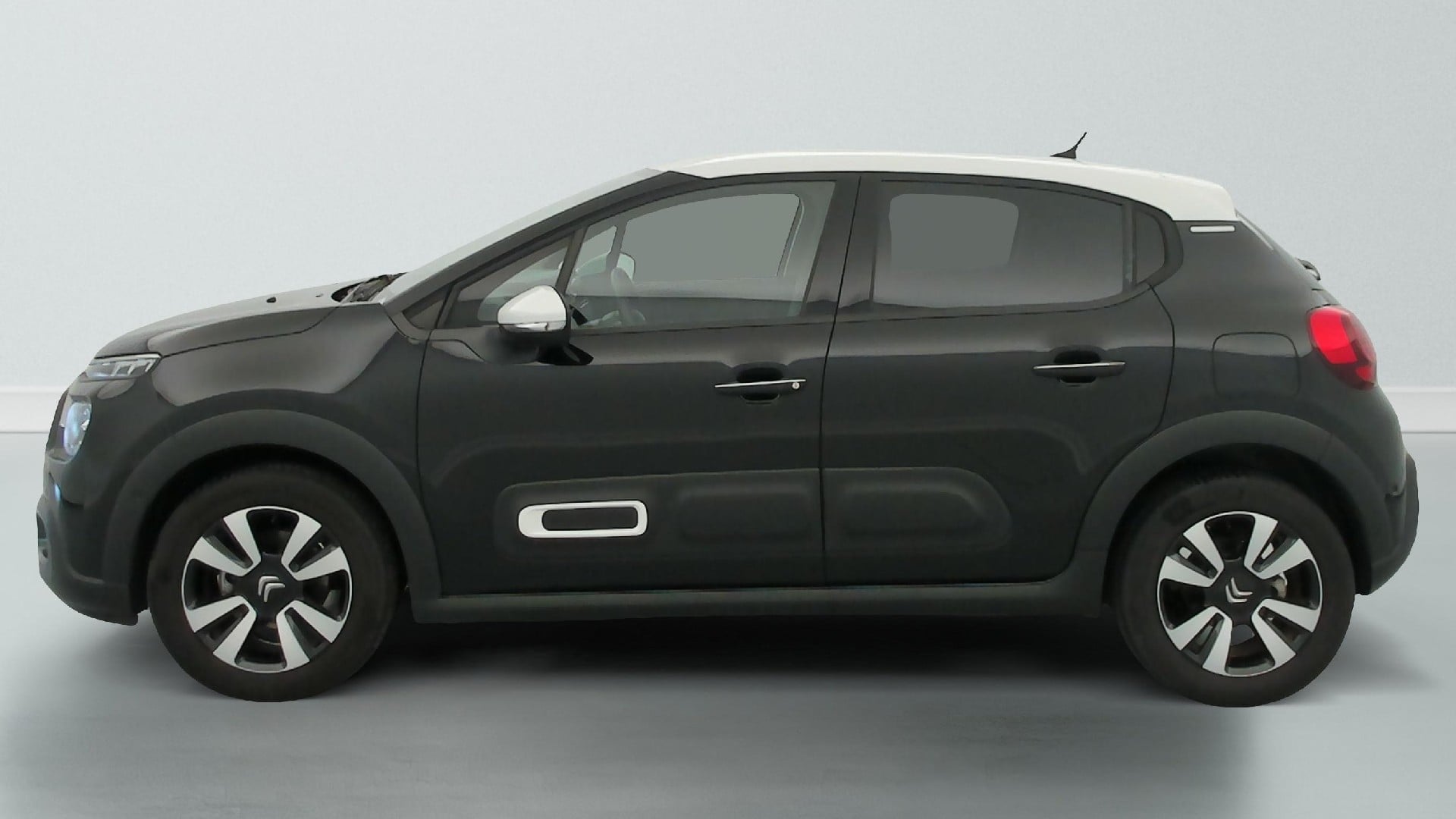 Citroen C3 Shine PureTech 110 S&S BVM6 photo