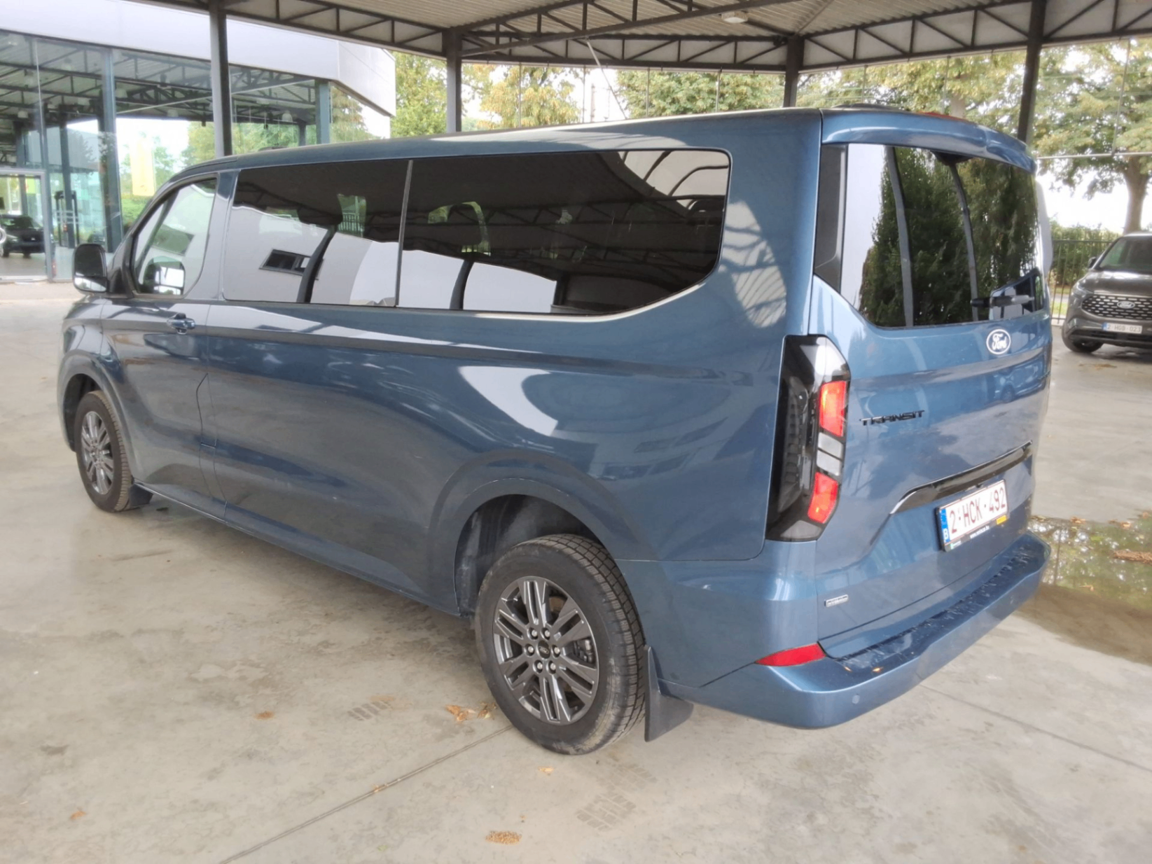 Ford Transit Custom 340L L2 Limited Kombi 2.5 PHEV eCVT FWD photo