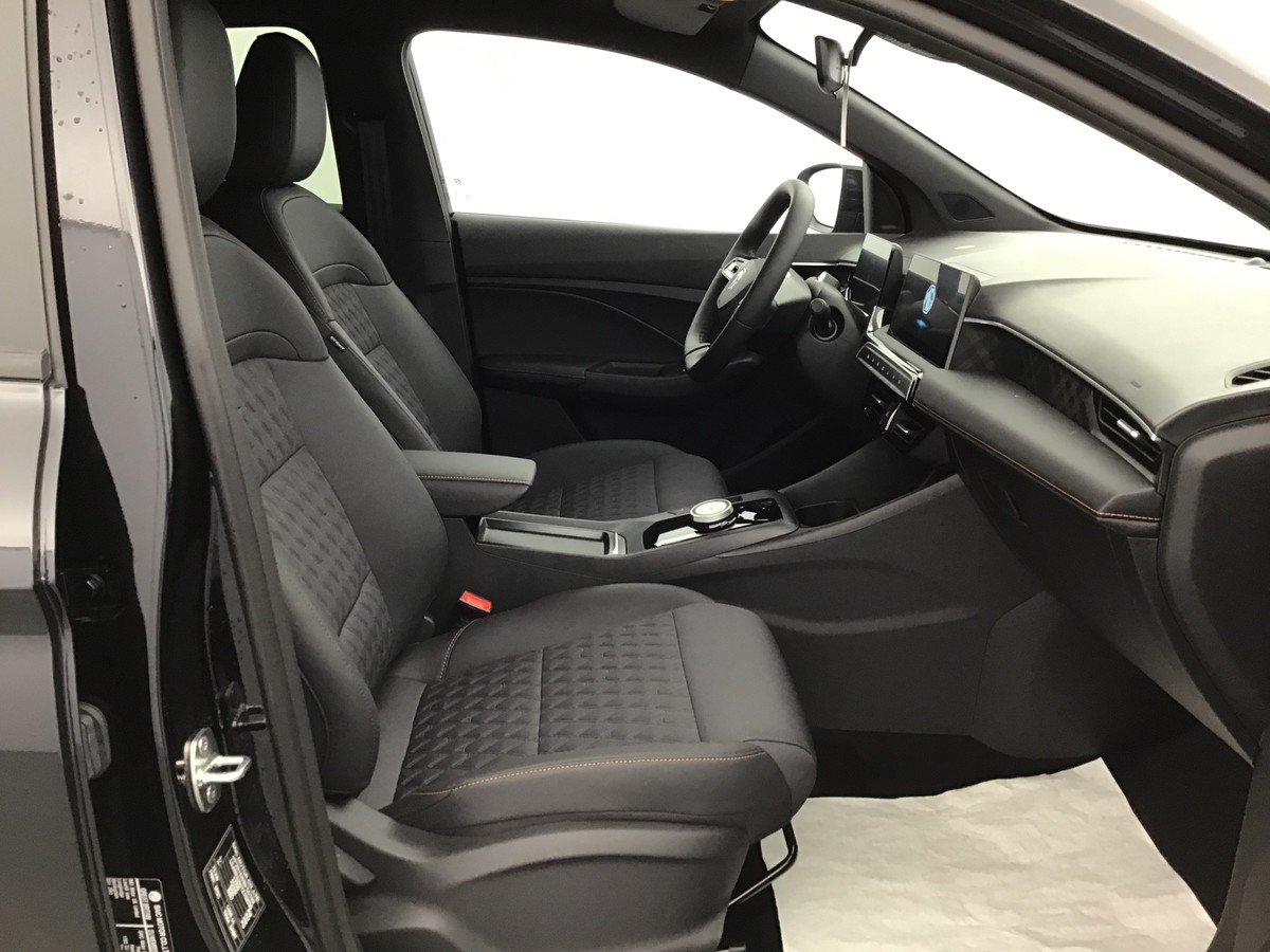MG MG3 LUXURY 1.5 Hybrid Electric/Gasoline 197hp photo