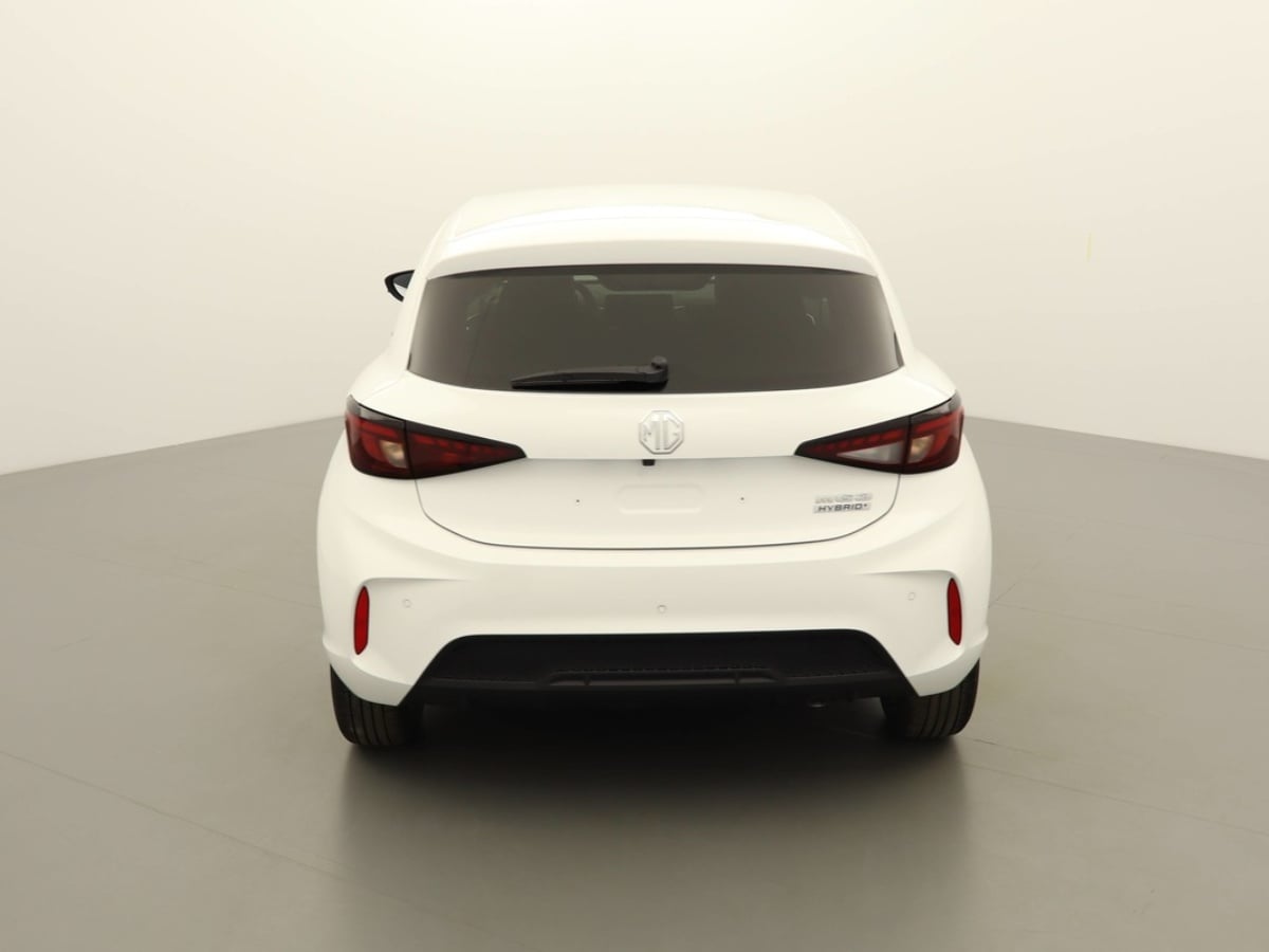 MG MG3 Luxury 1.5 Hybrid Electric/Gasoline 197hp photo
