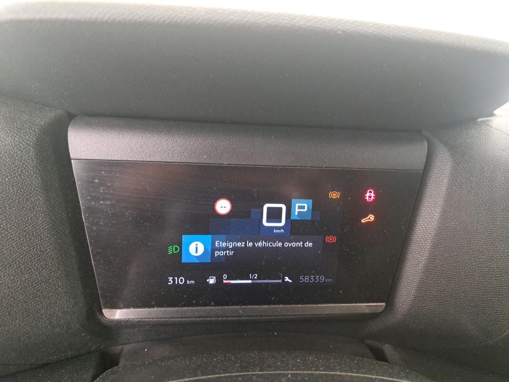 CITROEN C4 X / 2022 / 4P / Berline PureTech 130 S&S EAT8 Feel Pack photo