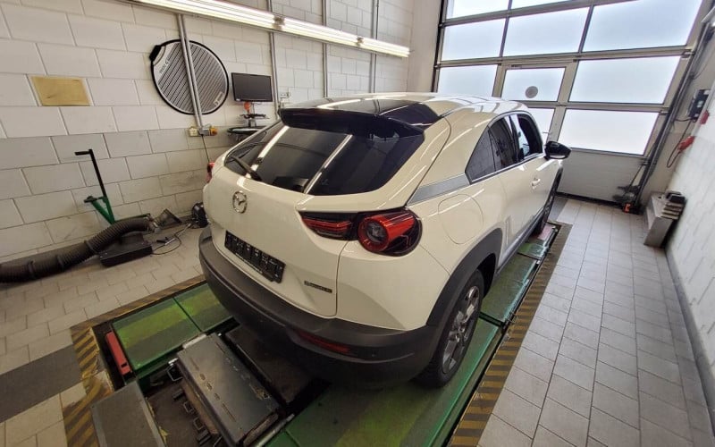 Mazda MX-30 (DR)(05.2020->) DE - SUV5 e-SKYACTIV, Advantage, 2022 - 2025 photo