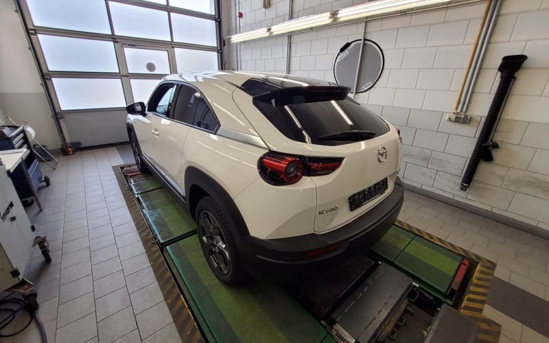 Mazda MX-30 (DR)(05.2020->) DE - SUV5 e-SKYACTIV, Advantage, 2022 - 2025 photo
