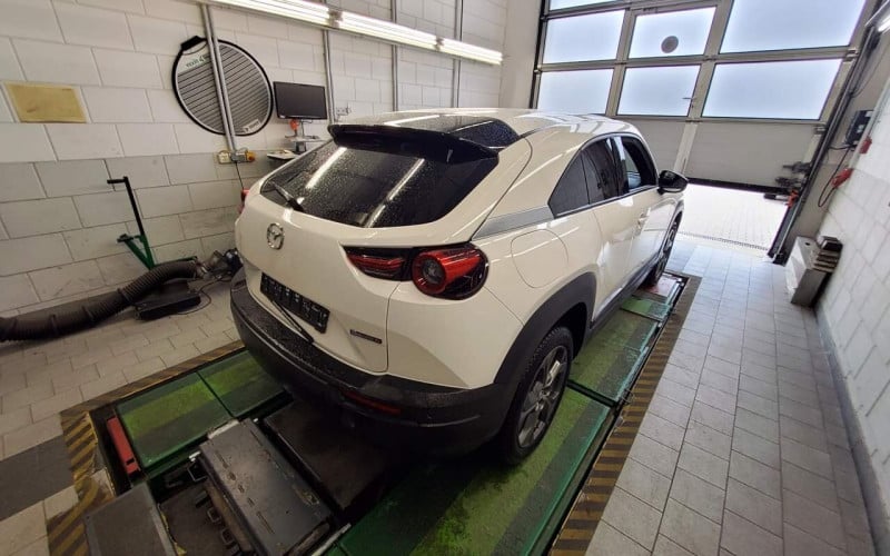 Mazda MX-30 (DR)(05.2020->) DE - SUV5 e-SKYACTIV, Advantage, 2022 - 2025 photo