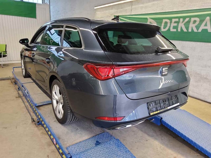 Seat Leon Sportstourer (KL8)(03.2020->) DE - Kb5 1.5 eTSI EU6d, FR OPF, 2020 - 2024 photo