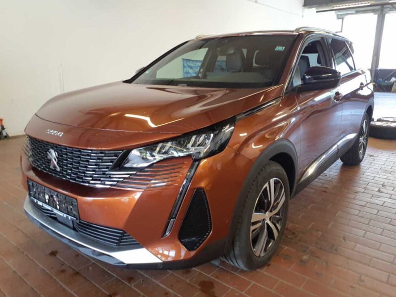 Peugeot 5008 (07.2017->) DE - SUV5 1.2 PureTech 130 EU6d, Allure Pack, (Facelift) 2020 - 2024 photo
